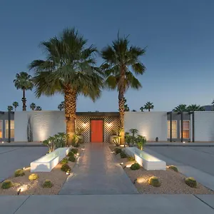 The Weekend 3*, Palm Springs United States